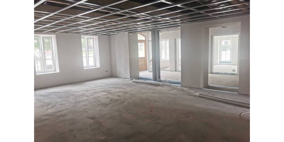 Gewerbeobjekt Pfarrkirchen - 3 Zimmer, 110 m&sup2;, 1.100&euro; | Angebot:24111928