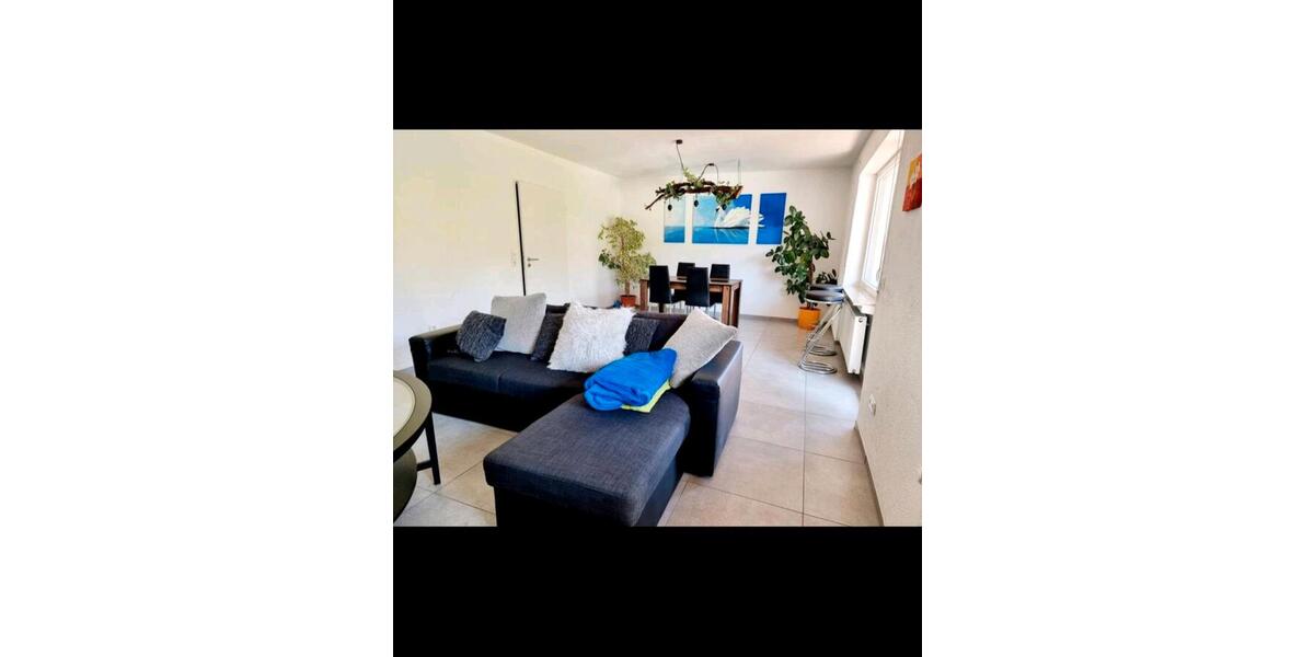 Etagenwohnung Münsingen - 3 Zimmer, 100 m&sup2;, 1.700&euro; | Angebot:24814657