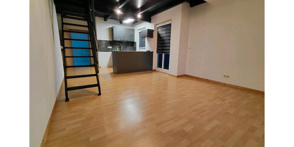 Dachgeschoßwohnung Wallersdorf - 2 Zimmer, 41 m&sup2;, 600&euro; | Angebot:25841170