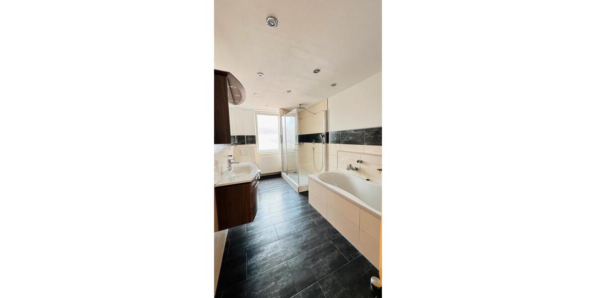 Etagenwohnung Neustadt an der Weinstraße Diedesfeld - 5 Zimmer, 150 m&sup2;, 1.550&euro; | Angebot:26585089
