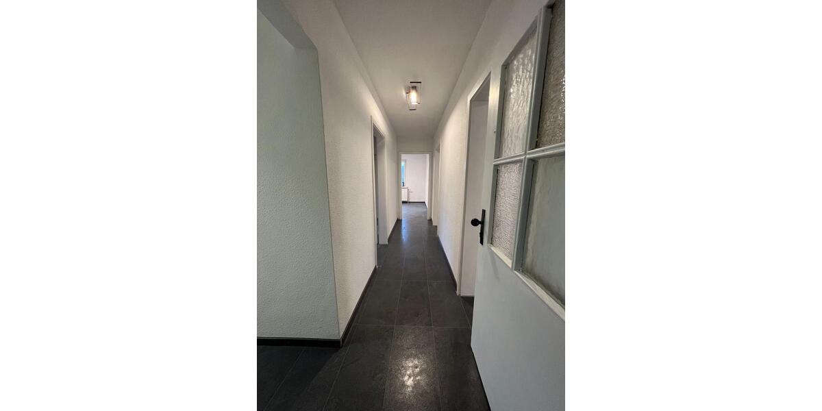 Etagenwohnung Fellbach - 4 Zimmer, 74 m&sup2;, 1.050&euro; | Angebot:24577044