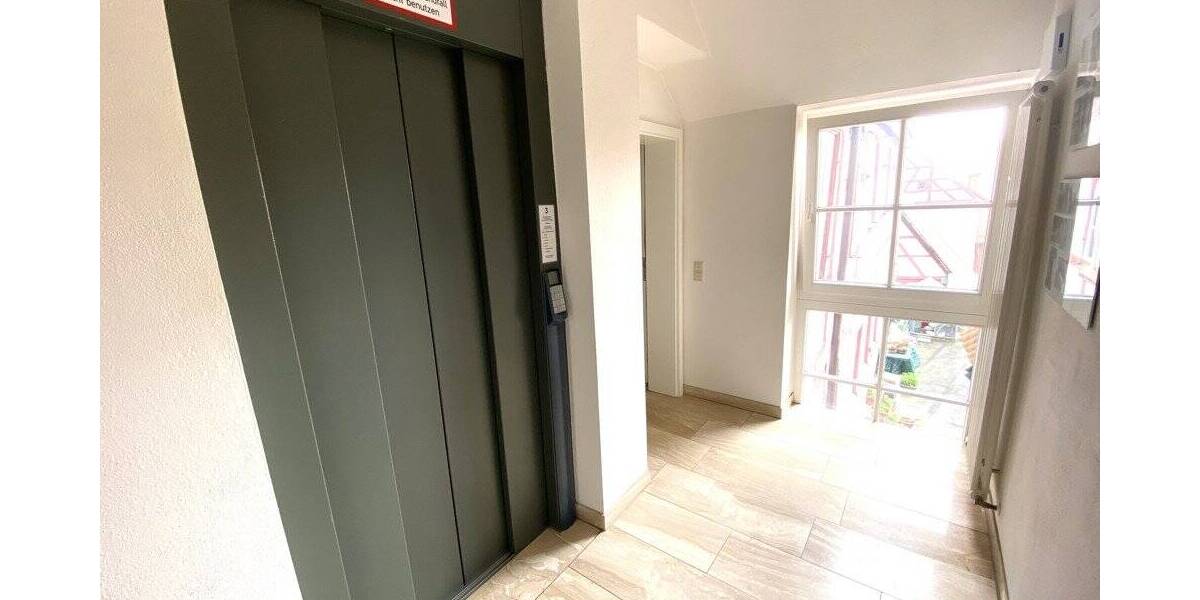 Gewerbeobjekt Nördlingen - 7 Zimmer, 182 m&sup2;, 1.570&euro; | Angebot:25667577