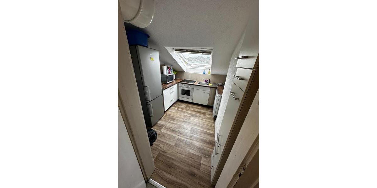 Etagenwohnung Stuttgart Stuttgart-Mitte - 1 Zimmer, 90 m&sup2;, 570&euro; | Angebot:25900840