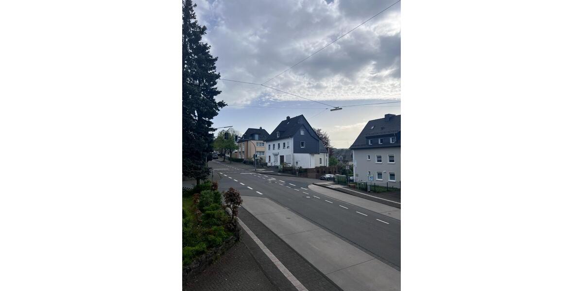 Etagenwohnung Siegen - 5 Zimmer, 111 m&sup2;, 1.150&euro; | Angebot:26020529