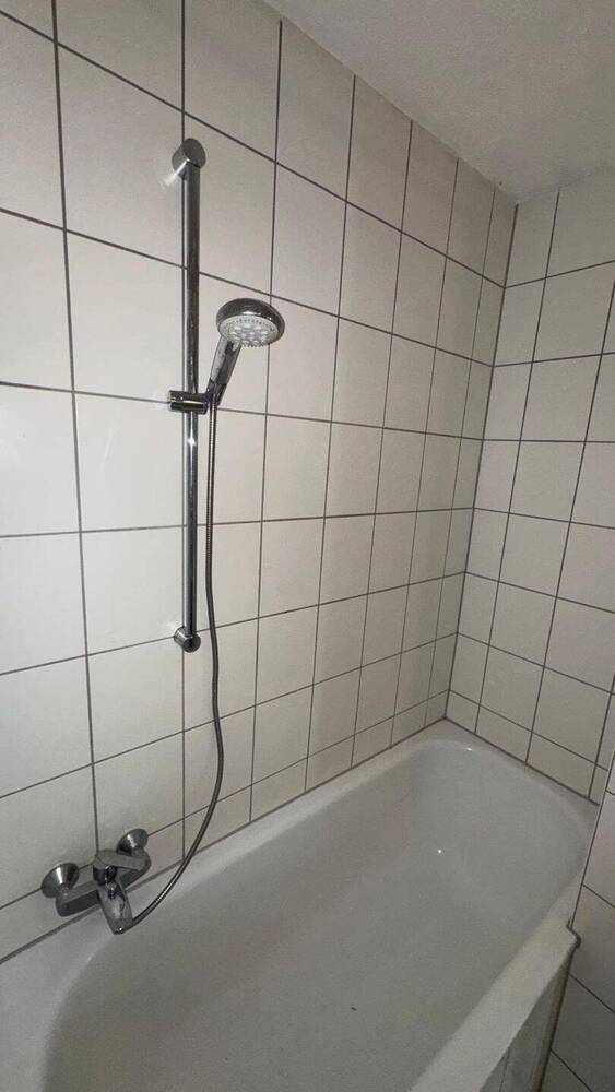 2 ZKB mit Wanne, Nähe HTW, Gersweiler Str. 2Ecke Goebenstraße, 66117 Saarbrücken