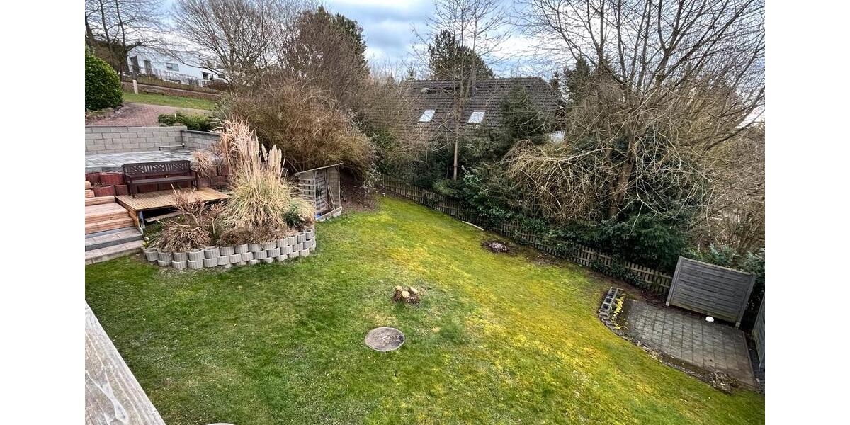 Einfamilienhaus Niedenstein - 5 Zimmer, 140 m&sup2;, 1.600&euro; | Angebot:25863168