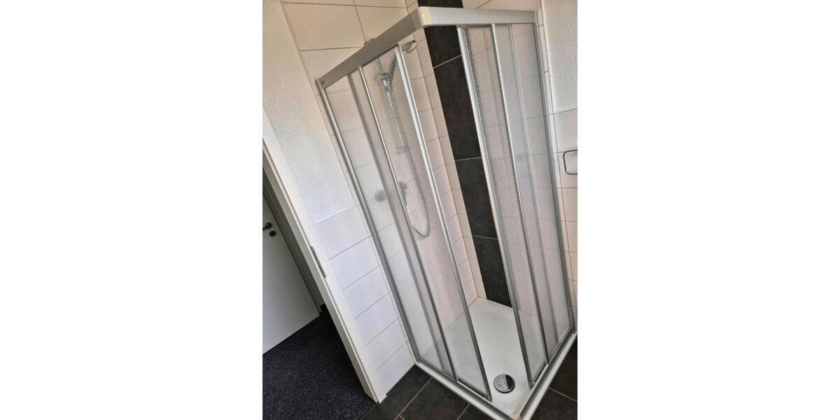 Wohnen auf Zeit Hohenaspe - 6 Zimmer, 20 m&sup2;, 15&euro; | Angebot:26224171