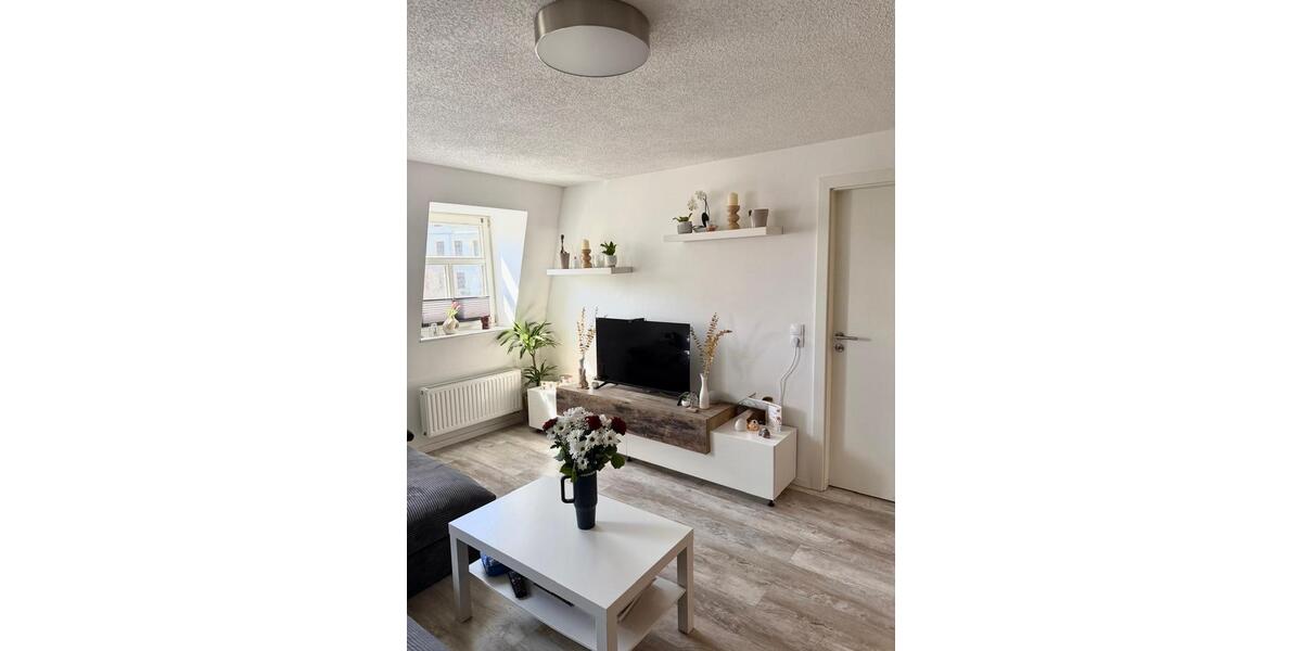 Dachgeschoßwohnung Döbeln - 2 Zimmer, 45 m&sup2;, 225&euro; | Angebot:26490608