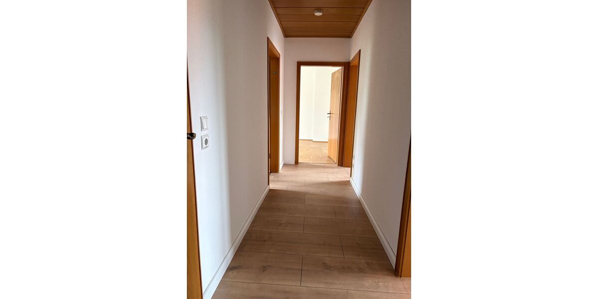 Renovierte 3,5 Zimmer-Wohnung mit Balkon + Tageslichtbad im Hochschulviertel - Appartement Hagen Oberhagen | Angebot:26814406