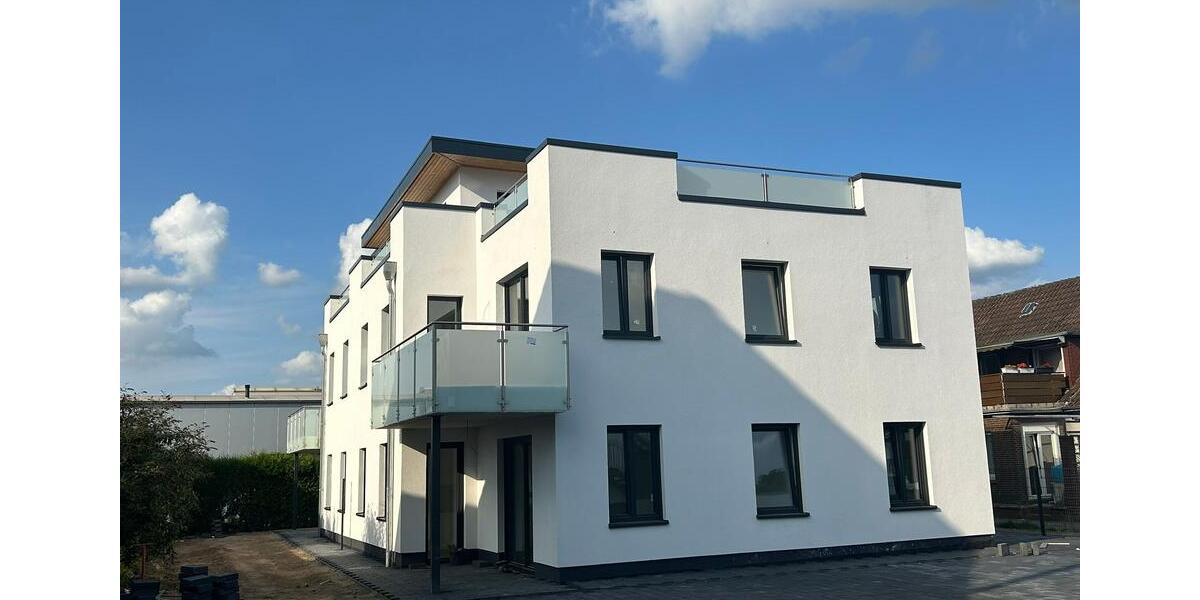 Terrassenwohnung Nienburg (Weser) - 4 Zimmer, 159 m&sup2;, 1.200&euro; | Angebot:26348235