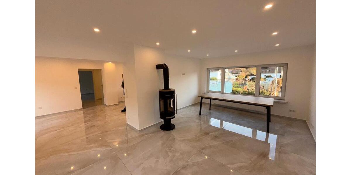 Etagenwohnung Netphen - 3 Zimmer, 120 m&sup2;, 1.400&euro; | Angebot:26339138