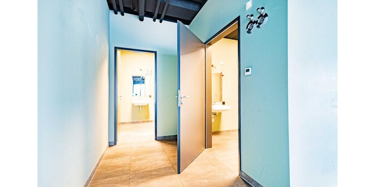 BRUMANI | Moderne Gewerbefläche im Neubau mit großer Schaufensterfront in Freiburg-Haslach zimmer