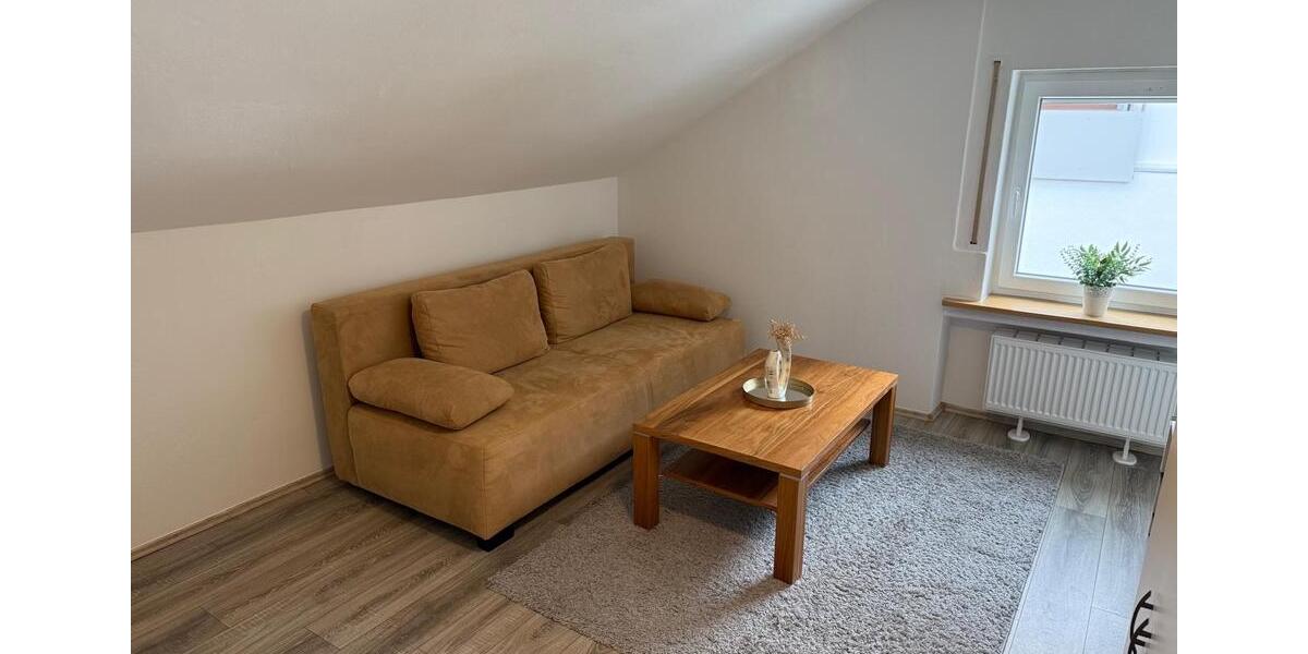 Dachgeschoßwohnung Rottweil - 1.5 Zimmer, 39 m&sup2;, 450&euro; | Angebot:25233068