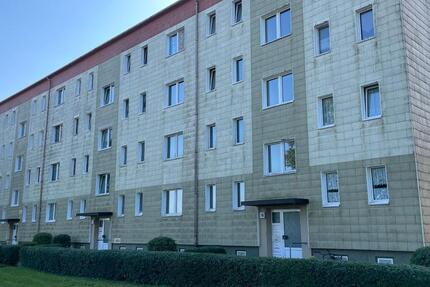 Ansprechende 4-Zimmer Wohnung mit Einbauküche und Balkon 4 zimmer