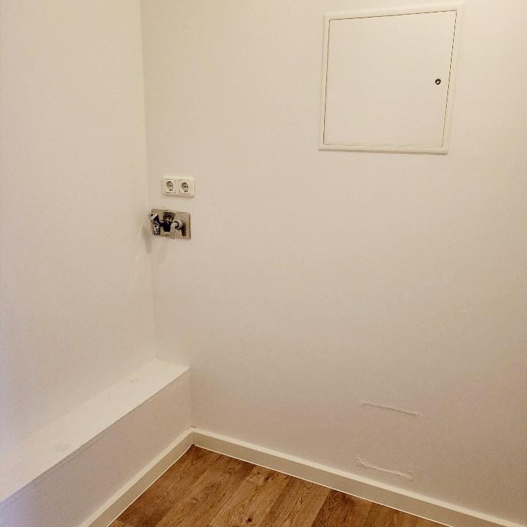 Geräumige 3-Raum-Wohnung mit großem Badezimmer zimmer