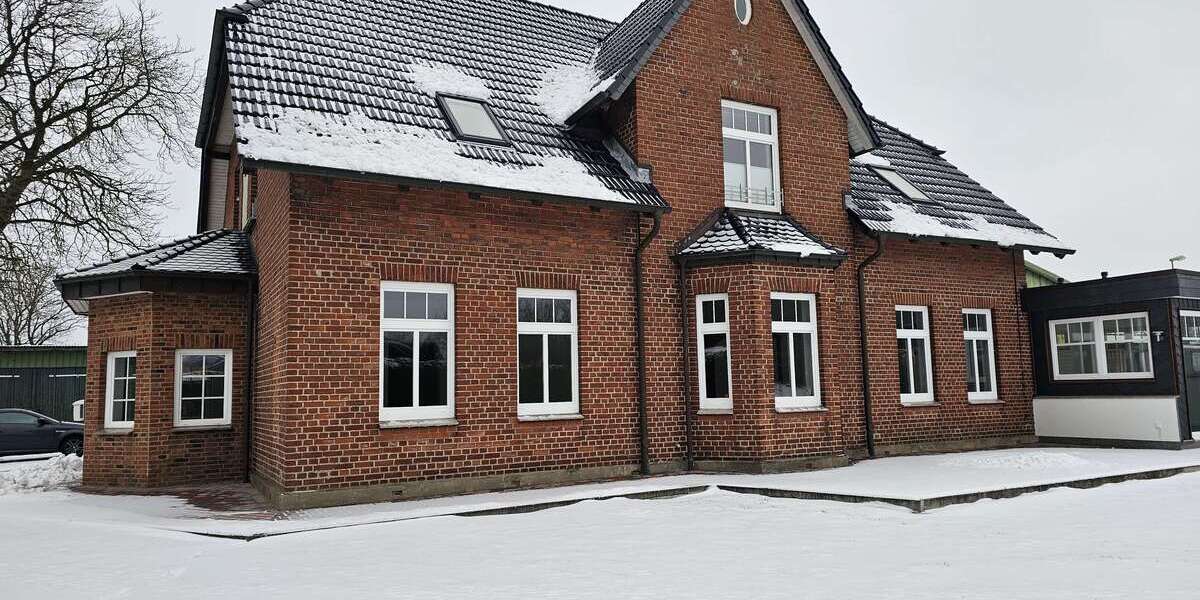 Etagenwohnung Timmaspe - 3 Zimmer, 170 m&sup2;, 1.200&euro; | Angebot:24740554