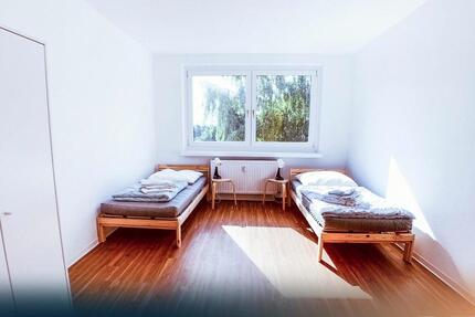 Wohnen auf Zeit Rostock - 3 Zimmer, 70 m&sup2;, 22&euro; | Angebot:25305388