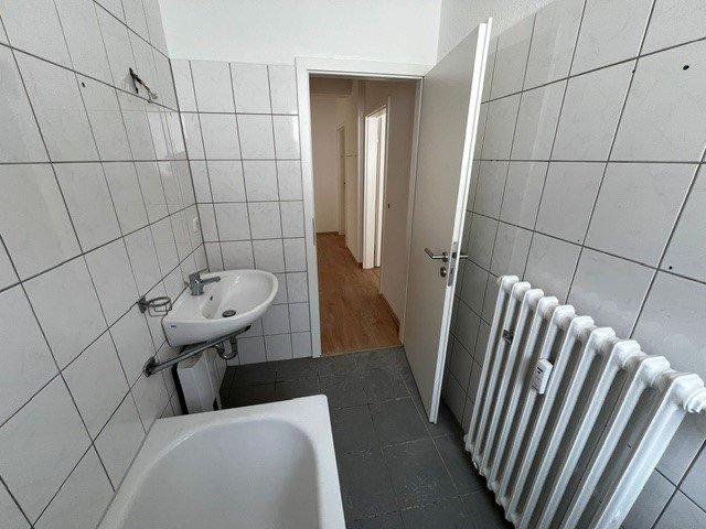 Etagenwohnung Duisburg Duisburg-Mitte - 3 Zimmer, 73 m&sup2;, 650&euro; | Angebot:26663986