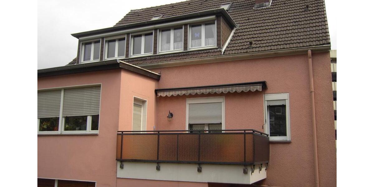 Etagenwohnung Duisburg - 3 Zimmer, 106 m&sup2;, 750&euro; | Angebot:26704132
