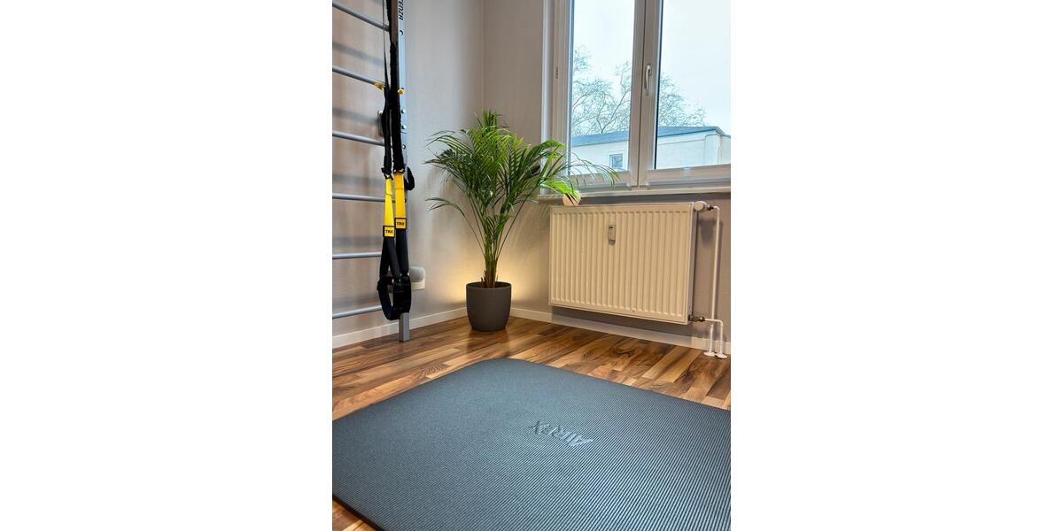 Vermiete Fitnessstudio Massageraum für Trainer Physiotherapeut zimmer