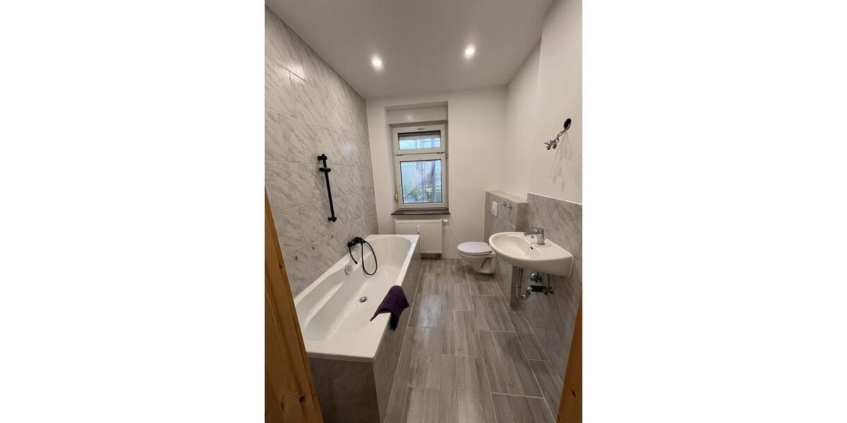 Etagenwohnung Burg - 5 Zimmer, 115 m&sup2;, 720&euro; | Angebot:23580596