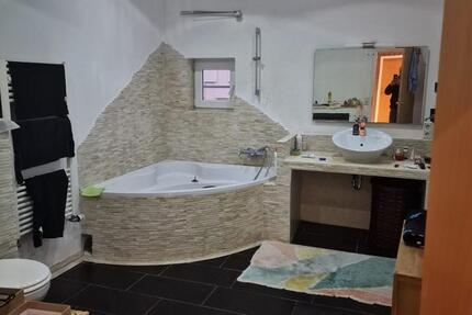 Teilmöblierte Wohnung in Langerfeld zu vermieten 2 zimmer