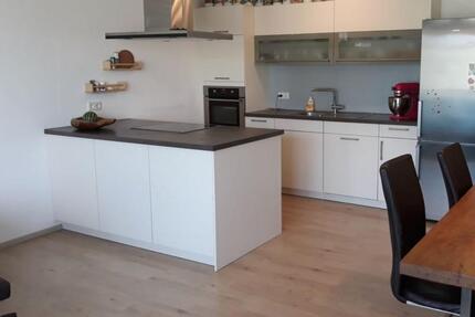 Helle Wohnung mit großem Balkon