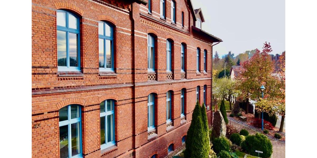 Arbeiten in historischer Brakeler Schule! 120 m² Büroflächen im charmanten Altbau zimmer