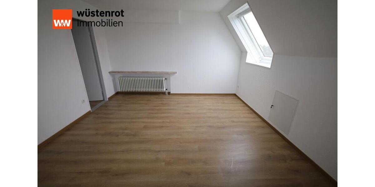 Einfamilienhaus Holdorf - 9 Zimmer, 190 m&sup2;, 1.250&euro; | Angebot:25836736