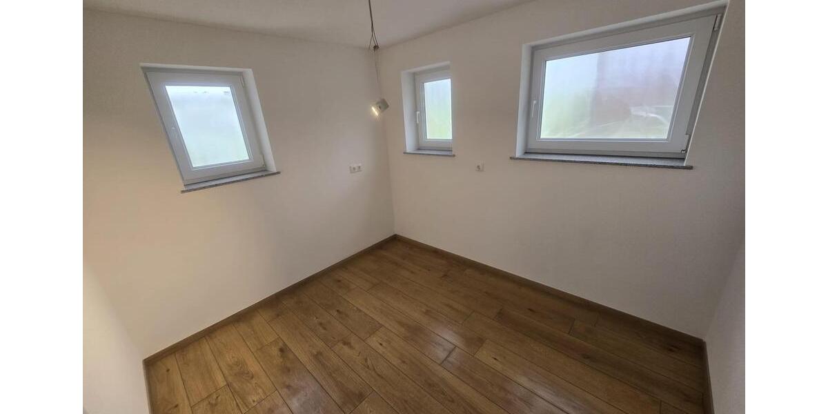 Erdgeschoßwohnung Bissingen - 4 Zimmer, 90 m&sup2;, 830&euro; | Angebot:24784161