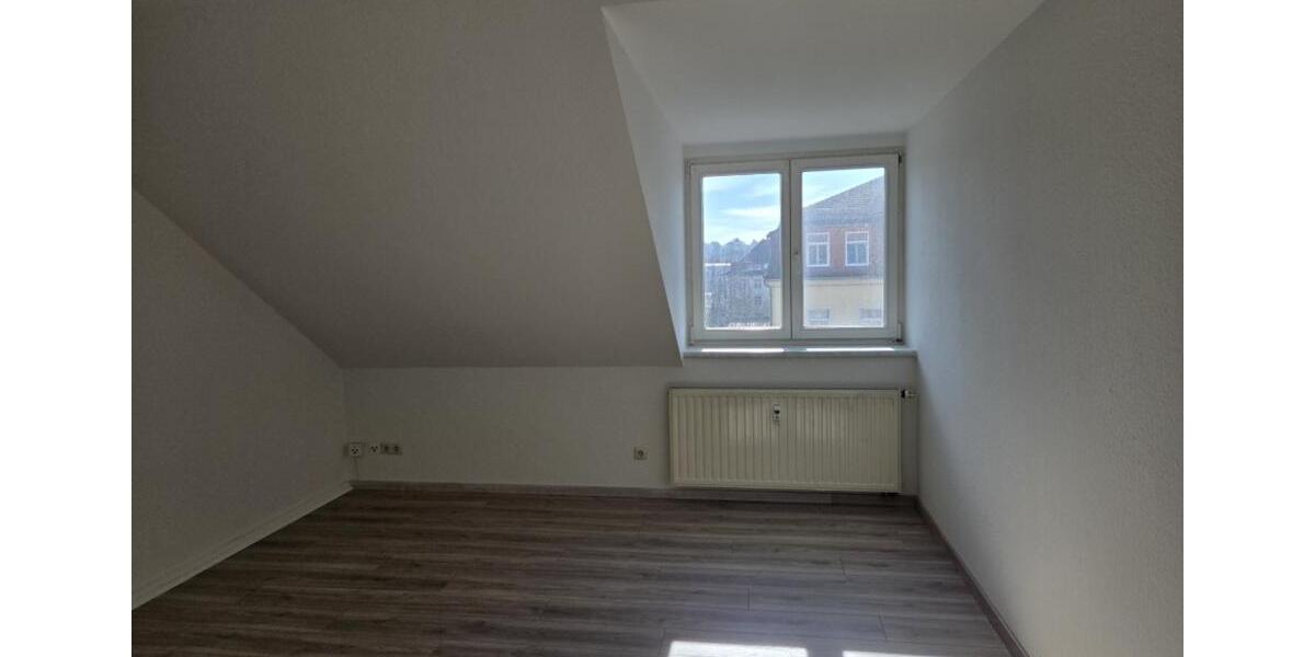 Dachgeschoßwohnung Meißen - 2 Zimmer, 39 m&sup2;, 310&euro; | Angebot:25348830