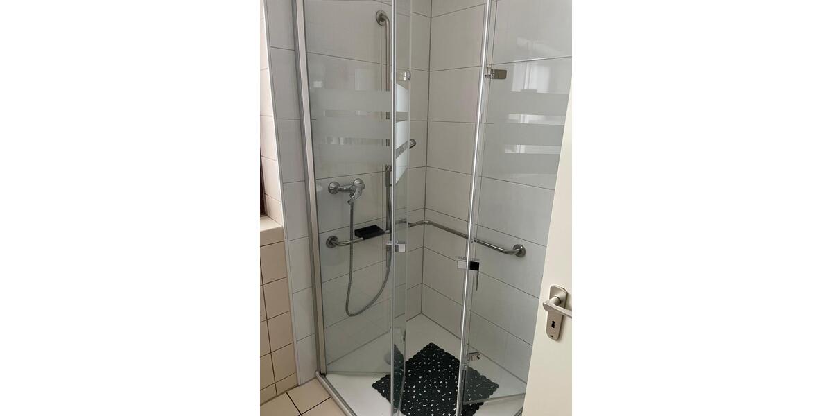 Erdgeschoßwohnung Brakel - 6 Zimmer, 150 m&sup2;, 1.425&euro; | Angebot:25922807