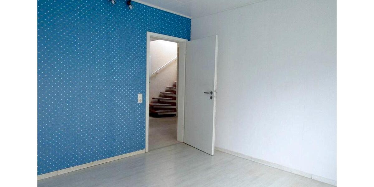 Helle 5-Zimmer-Maisonett-Wohnung mit Balkon, Einbauküche und Stellplätze in Hadamar! 5 zimmer