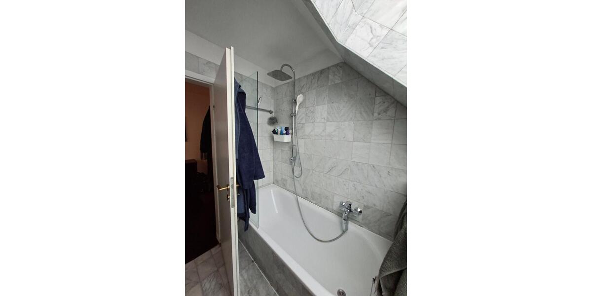 Dachgeschoßwohnung Berlin Mitte - 3.5 Zimmer, 109 m&sup2;, 1.812&euro; | Angebot:25654014