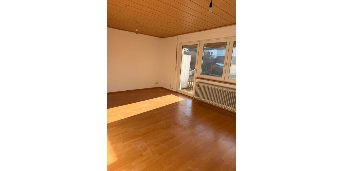 Erdgeschoßwohnung Rechberghausen - 3 Zimmer, 75 m&sup2;, 1.200&euro; | Angebot:24753999