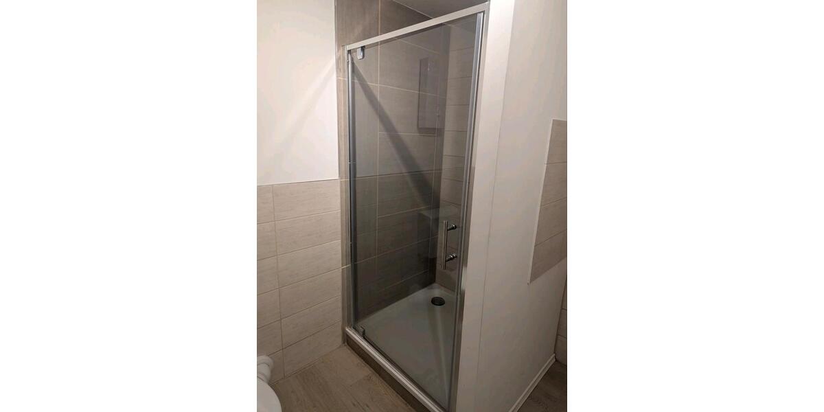 Moderne 2-Raum-Wohnung Kernsaniert inklusive Küche zimmer