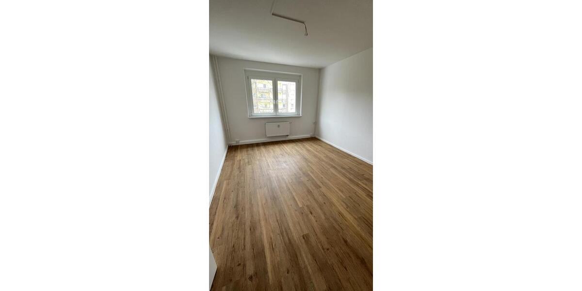 Etagenwohnung Grimma - 3 Zimmer, 62 m&sup2;, 400&euro; | Angebot:25110344