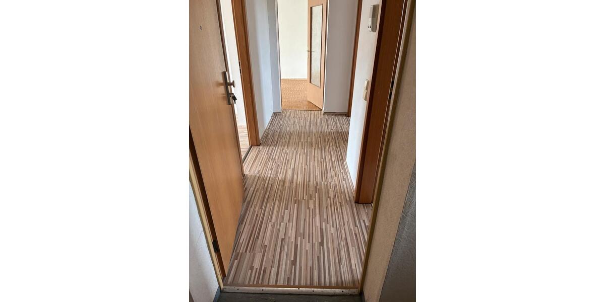 Etagenwohnung Körner - 3 Zimmer, 62 m&sup2;, 345&euro; | Angebot:26357367