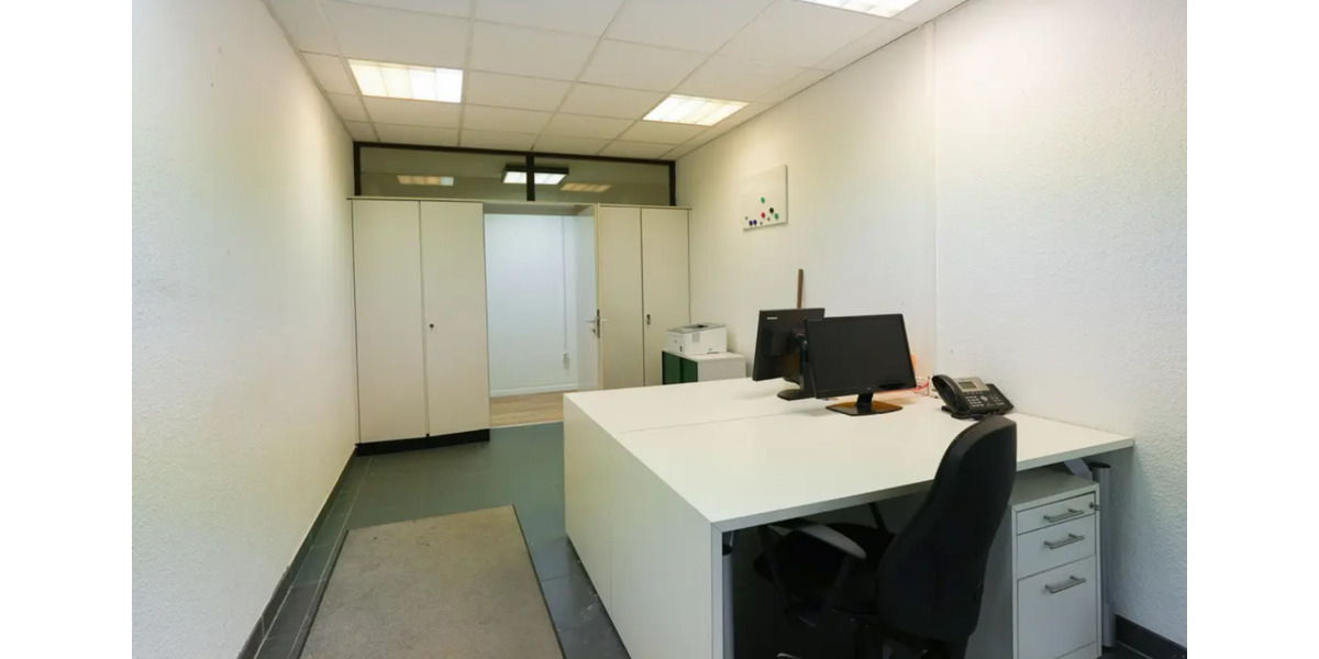 Flexible Praxisfläche mit mehreren Behandlungsräumen zimmer