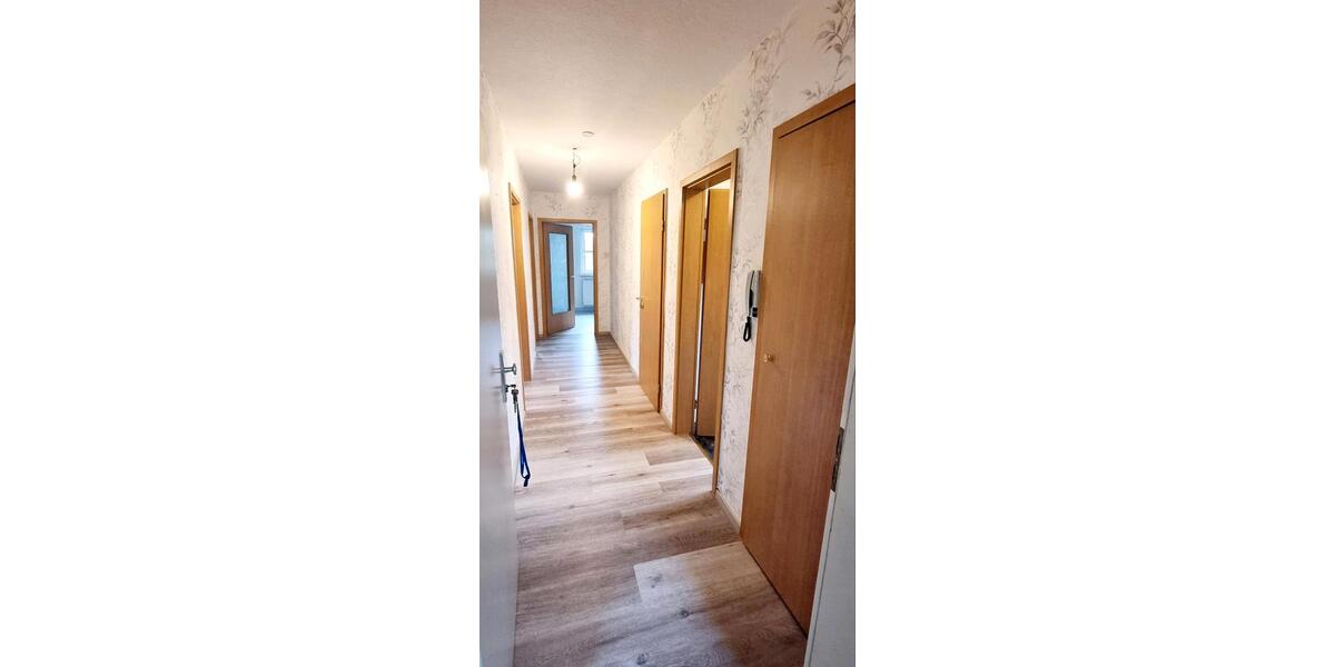 Etagenwohnung Münchberg - 3 Zimmer, 65 m&sup2;, 420&euro; | Angebot:24818764