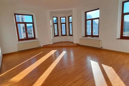 Wohnung Plauen Altstadt - 5 Zimmer, 160 m&sup2;, 900&euro; | Angebot:24570061