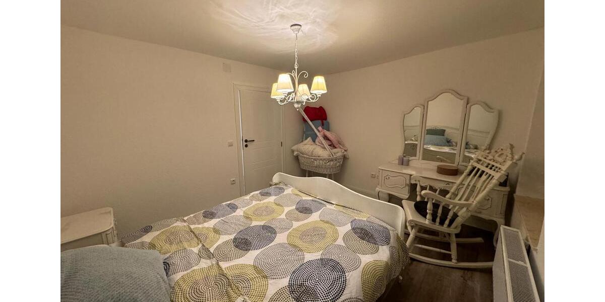 Einfamilienhaus Knüllwald - 5 Zimmer, 160 m&sup2;, 1.250&euro; | Angebot:26564672