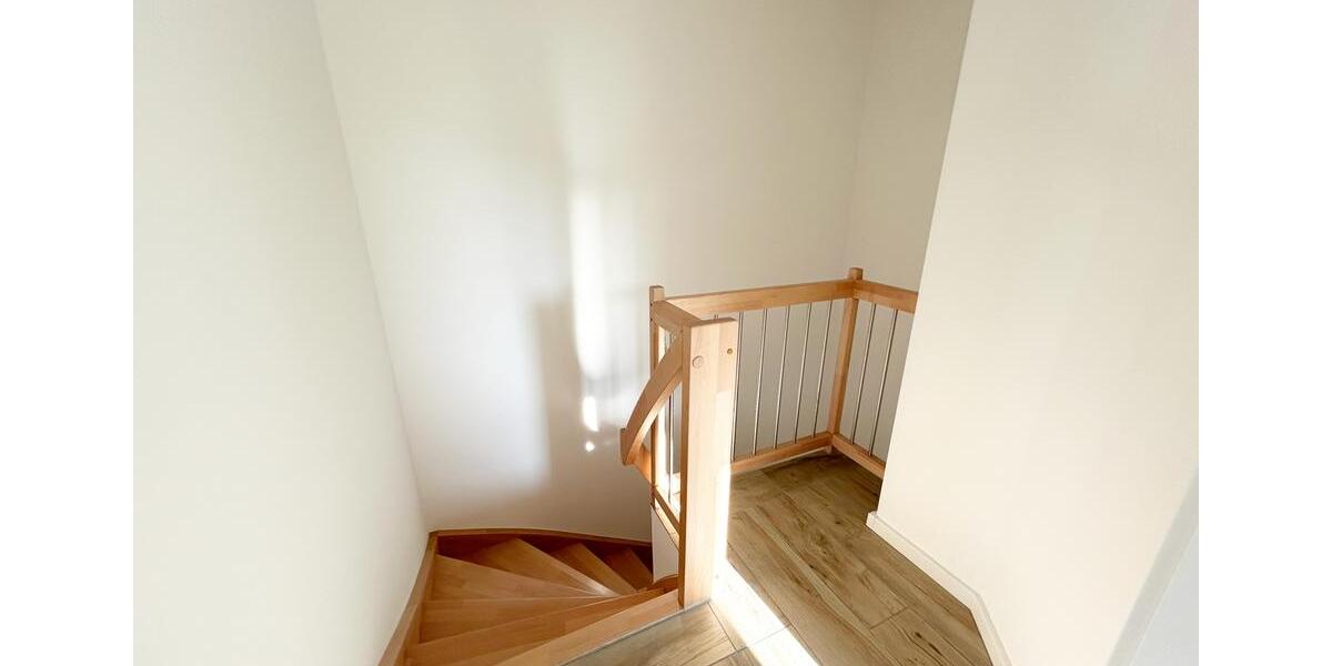 Etagenwohnung Magdeburg Ottersleben - 5 Zimmer, 134 m&sup2;, 1.650&euro; | Angebot:25499238