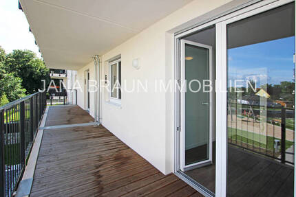 3 Zimmer-Wohnung mit großem Balkon, zwei Bädern und 2 TG-Plätzen