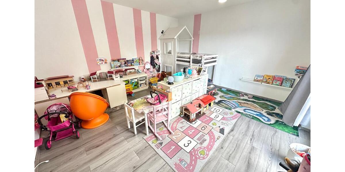 Dachgeschoßwohnung Nauort - 3 Zimmer, 80 m&sup2;, 520&euro; | Angebot:25985996