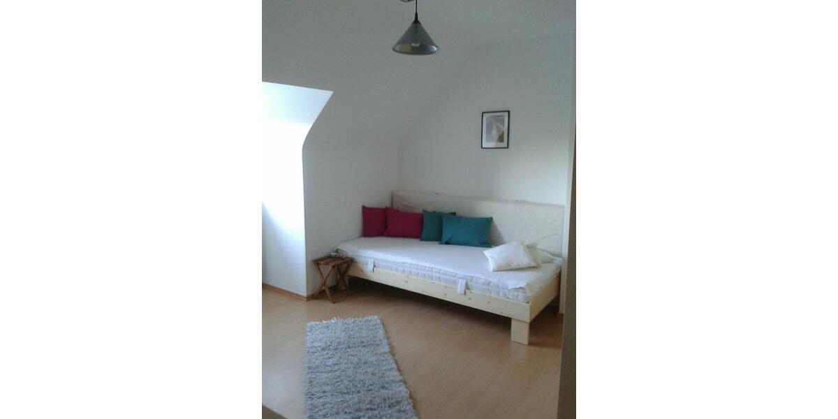 ab 1.01.26: Möbliertes Zimmer in 2er WG, U-Bahn Rennweg, Nürnberg 1 zimmer