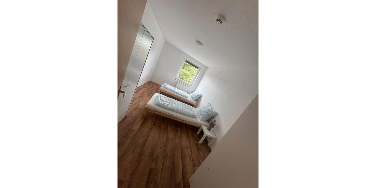 Wohnen auf Zeit Chemnitz Kapellenberg - 3 Zimmer, 70 m&sup2;, 10&euro; | Angebot:26690798