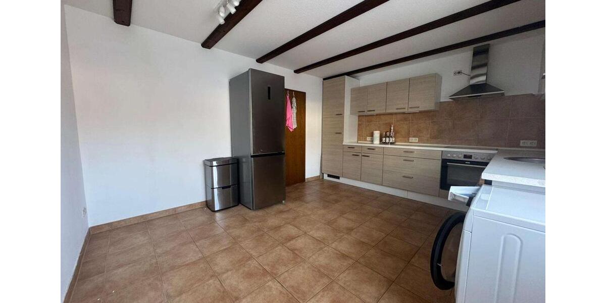 Erdgeschoßwohnung Weidhausen bei Coburg - 3.5 Zimmer, 115 m&sup2;, 850&euro; | Angebot:25841288