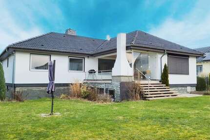 Haus zum Mieten in Fuldabrück 2.490 € 201 m²
