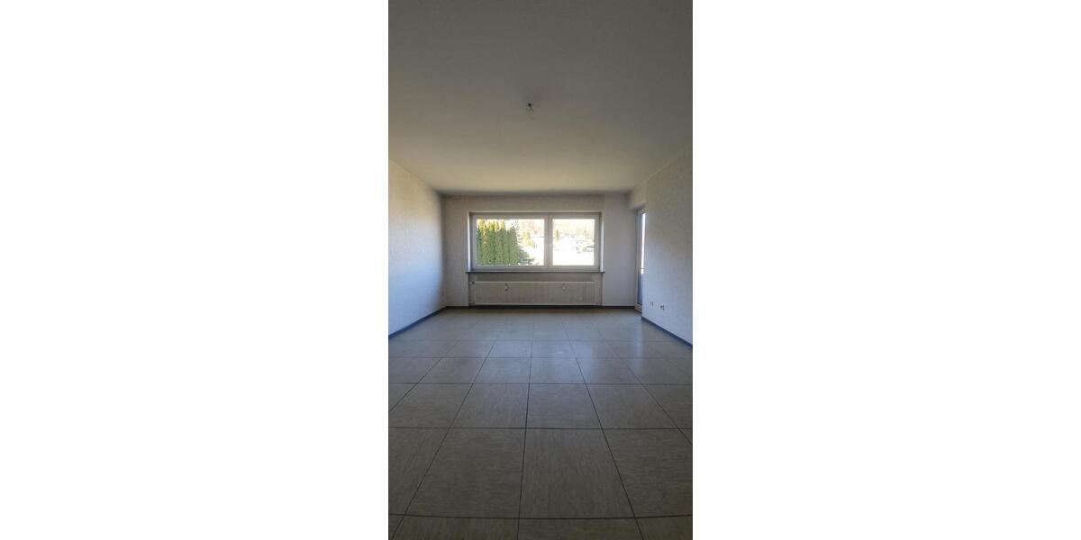 Etagenwohnung Waldkappel - 3 Zimmer, 76 m&sup2;, 400&euro; | Angebot:25432473